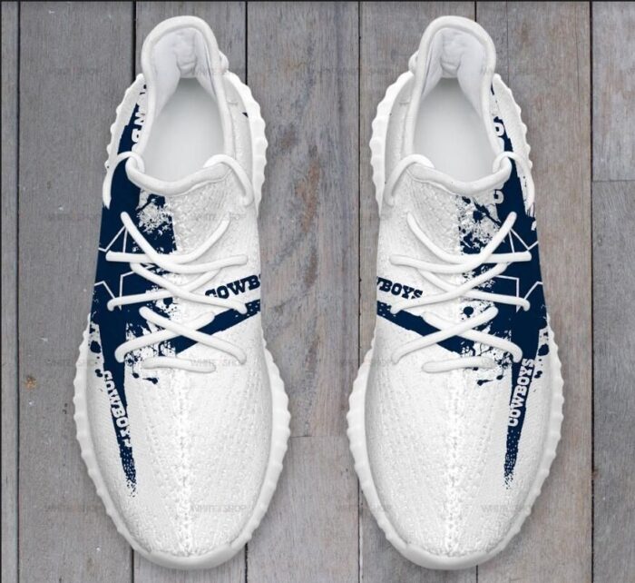 Dallas Cowboys Yeezys Boost Men Running Shoe Custom Shoes