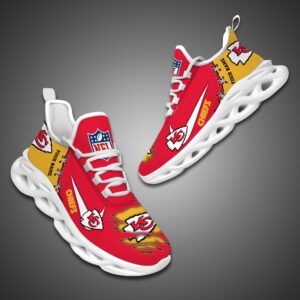 Kansas City Chiefs Personalized Ripped Design NFL Max Soul Shoes