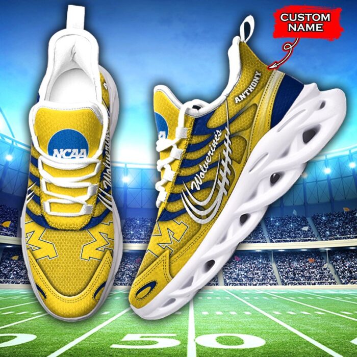 NCAA Michigan Wolverines Max Soul Sneaker Custom Name 65 M12HTN4324