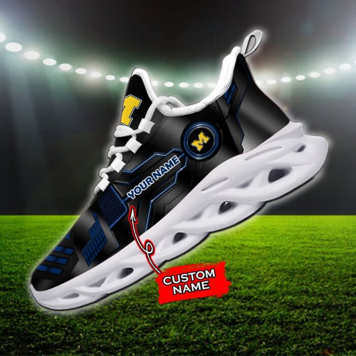 NCAA Michigan Wolverines Max Soul Sneaker Custom Name 81TTMSNCAA8117