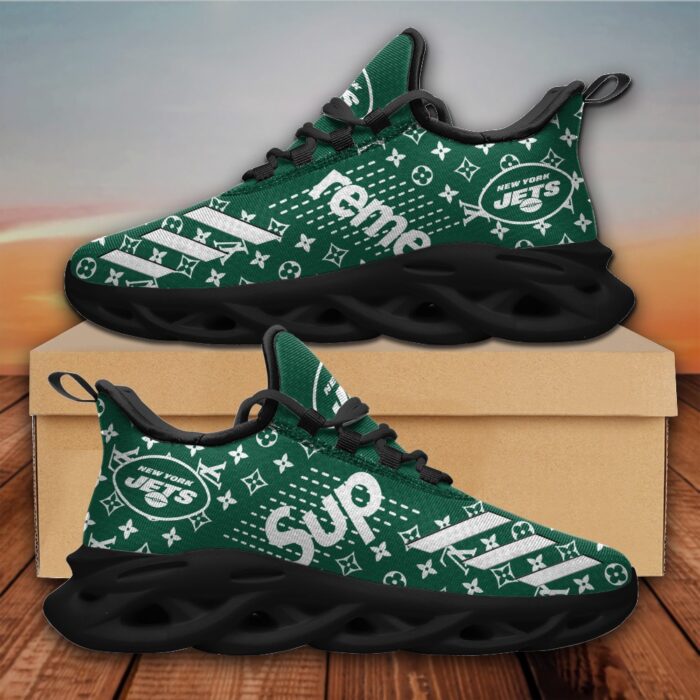 NFL New York Jets Max Soul Sneaker Louis Vuitton 29M12