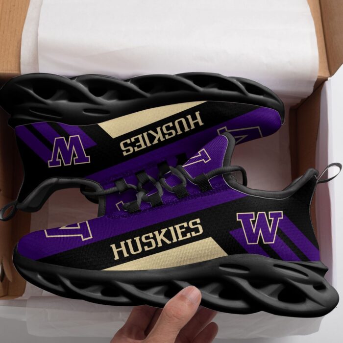 Washington Huskies Black Shoes Max Soul