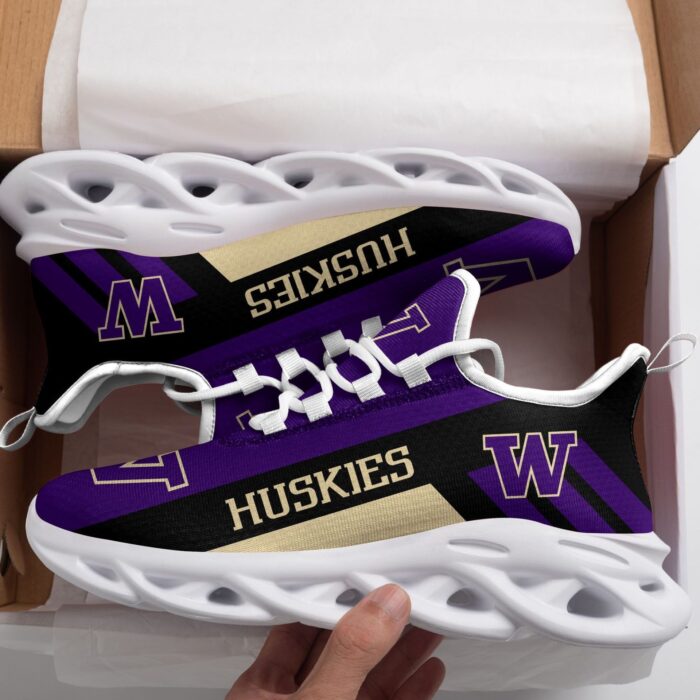 Washington Huskies White Shoes Max Soul